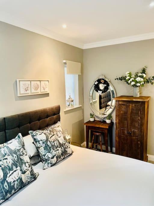 Whitehall, Thomas Turnbull Flat 3 Beautiful Apartment In Georgian House Whitby Exteriör bild