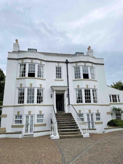 Whitehall, Thomas Turnbull Flat 3 Beautiful Apartment In Georgian House Whitby Exteriör bild