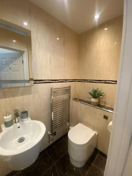 Whitehall, Thomas Turnbull Flat 3 Beautiful Apartment In Georgian House Whitby Exteriör bild
